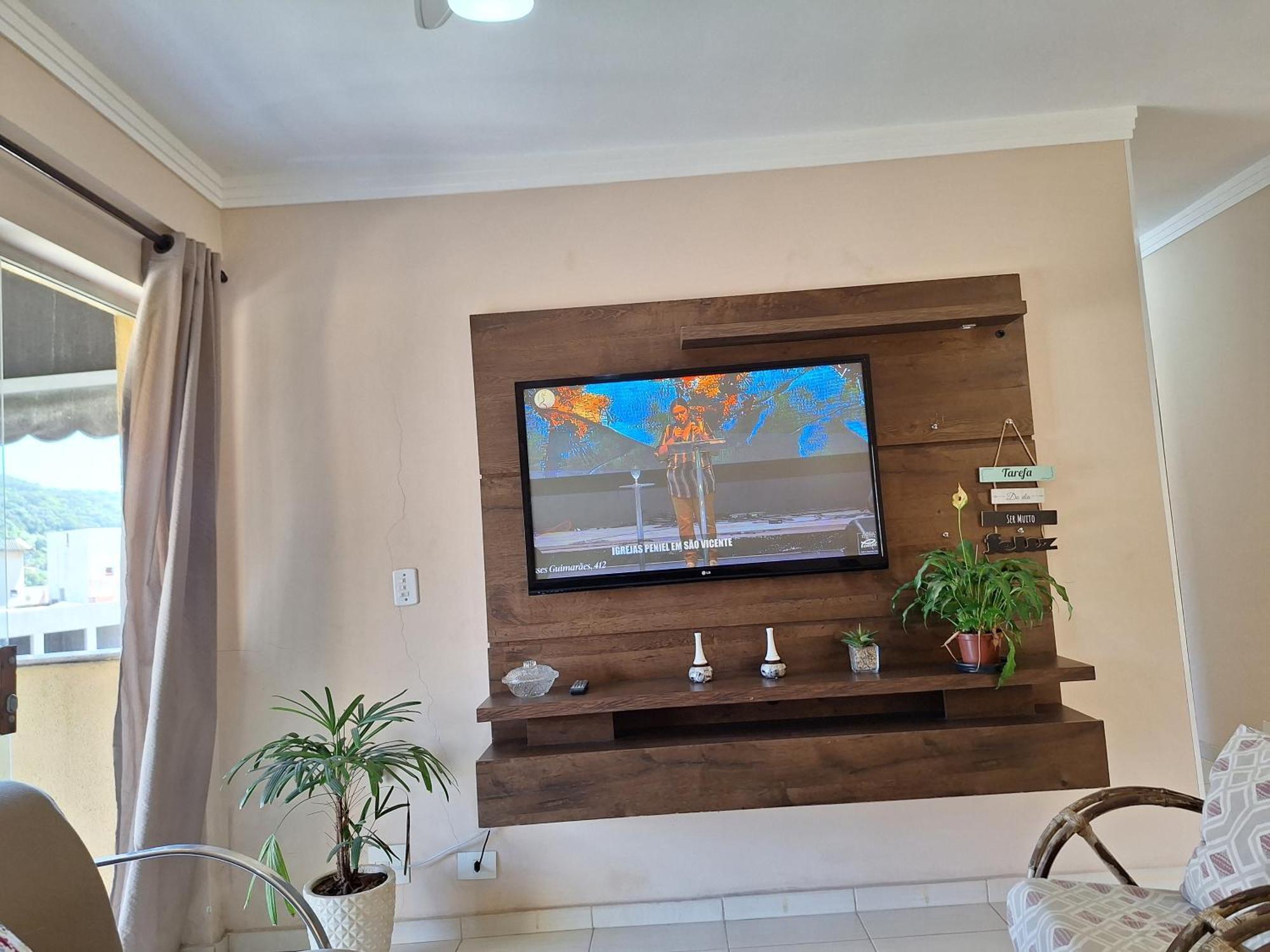 Lindo Apto 3 Qtos, A 350 Mtrs Da Enseada Com Servico De E Portaria 24 Hrs Prox Casa Grande Hotel, Hipermercados, Farmacias Bancos Guaruja