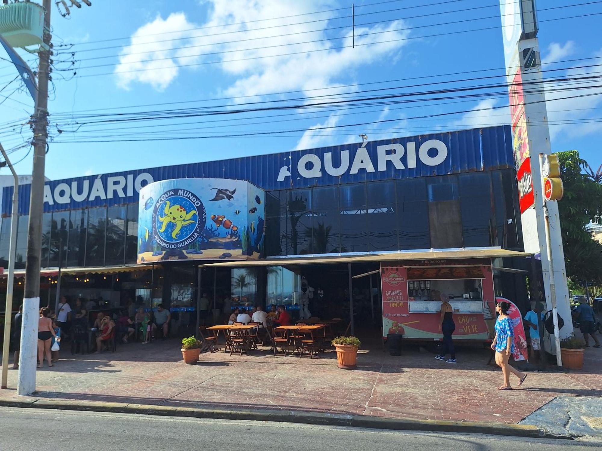 Lindo Apto 3 Qtos, A 350 Mtrs Da Enseada Com Servico De E Portaria 24 Hrs Prox Casa Grande Hotel, Hipermercados, Farmacias Bancos